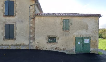 Robin Steve, Plombier à Mervent