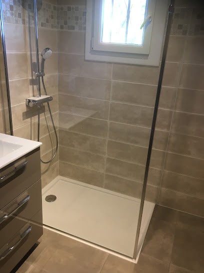 Mellado David, Plombier à Dry