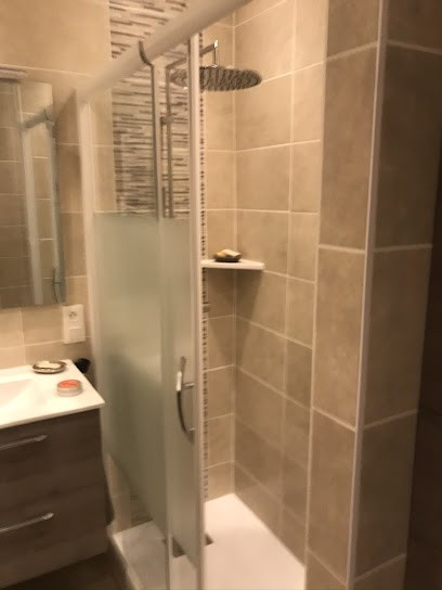 Kenouche Tahar, Plombier à Saint-Quentin-Fallavier