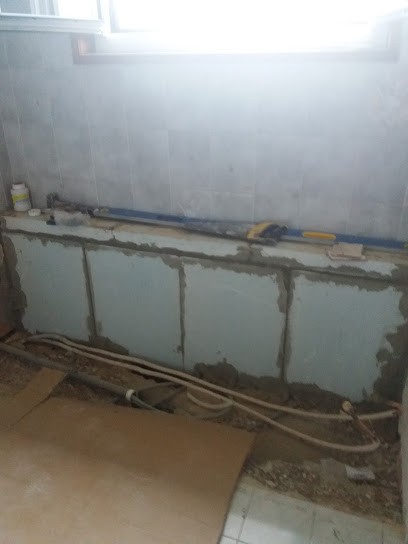 Guillet Christian, Plombier à Saint-Romain-le-Puy