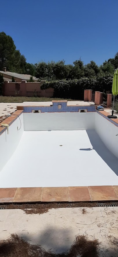 Line Au Carre, Plombier à La Côte-Saint-André