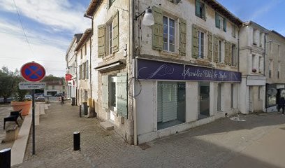 Sierra José, Plombier à Mauzé-sur-le-Mignon