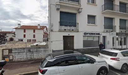 Salha Louis, Plombier à Saint-Jean-de-Luz