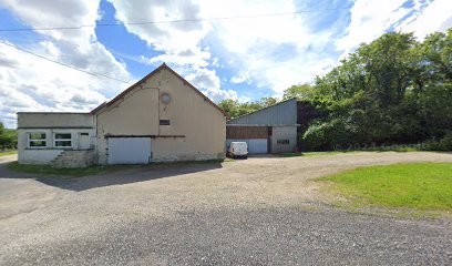 Boluda Bruno, Plombier à Trévol