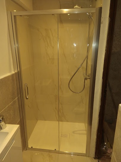 Savouillan Denis, Plombier au Lavandou