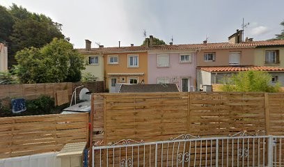 Julia Jérome, Plombier à Prades