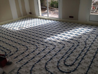 Namouchi, Plombier à La Garde