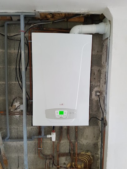 Yann Coic, Plombier à Pont-l'Abbé