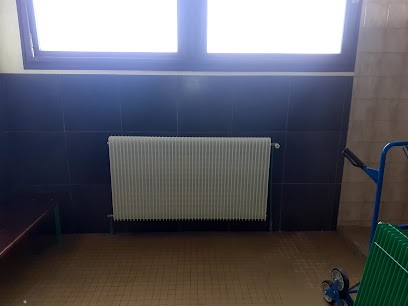 Ait Aly Abderahmane, Plombier à Goussainville