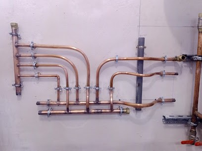 L'isle en eaux, Plombier à L'Isle-Jourdain