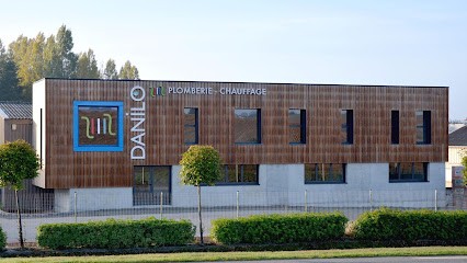 Danilo, Plombier à Guer