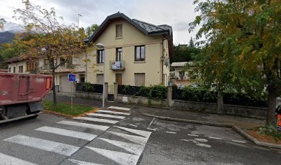 Altungoller Cevdet, Plombier à Ugine