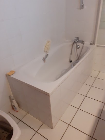 FRED MAINTENANCE, Plombier à Saint-Georges-en-Couzan