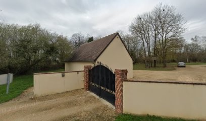 Leger Maxime, Plombier à Manou